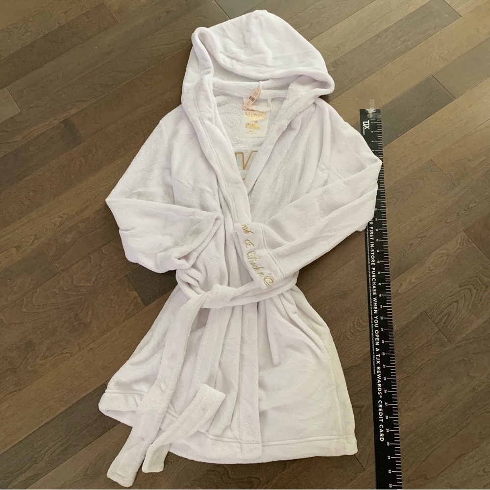 Victoria’s Secret PINK Rock Royalty plush soft Embroidered Bath Robe - Picture 4 of 16